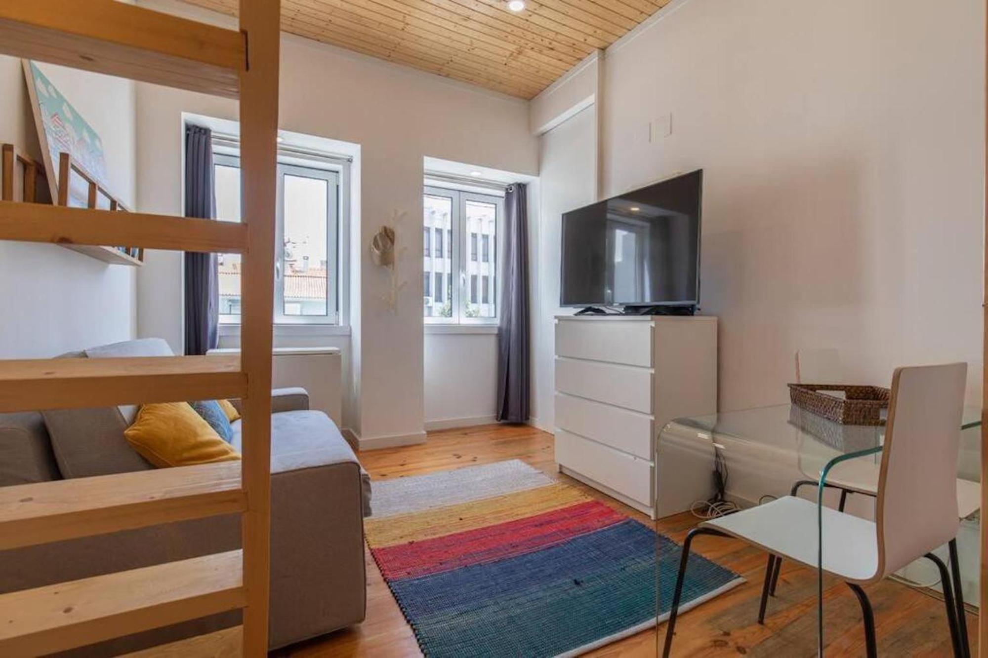 Tiny Retreat In Lisbon Apartment ภายนอก รูปภาพ
